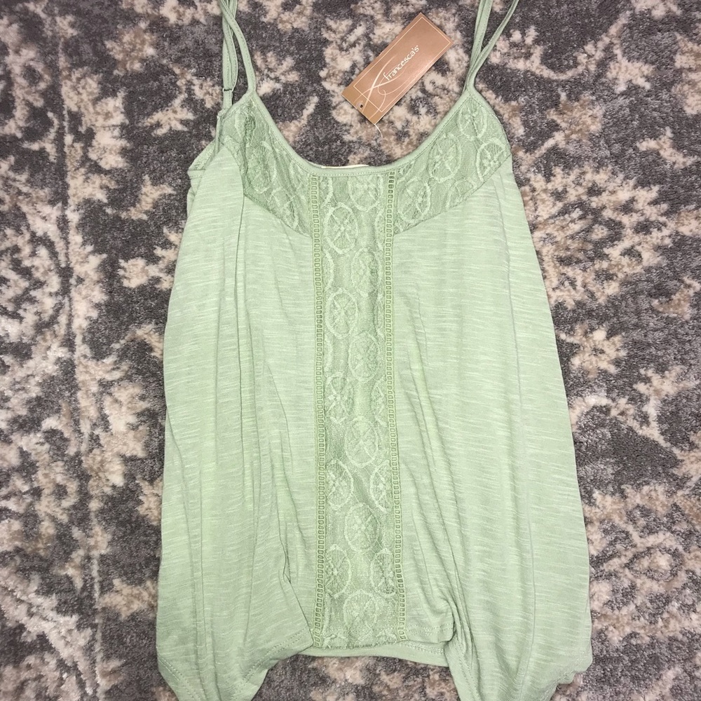 FRANCESCAS BOUTIQUE SPAGHETTI STRAP TANK!